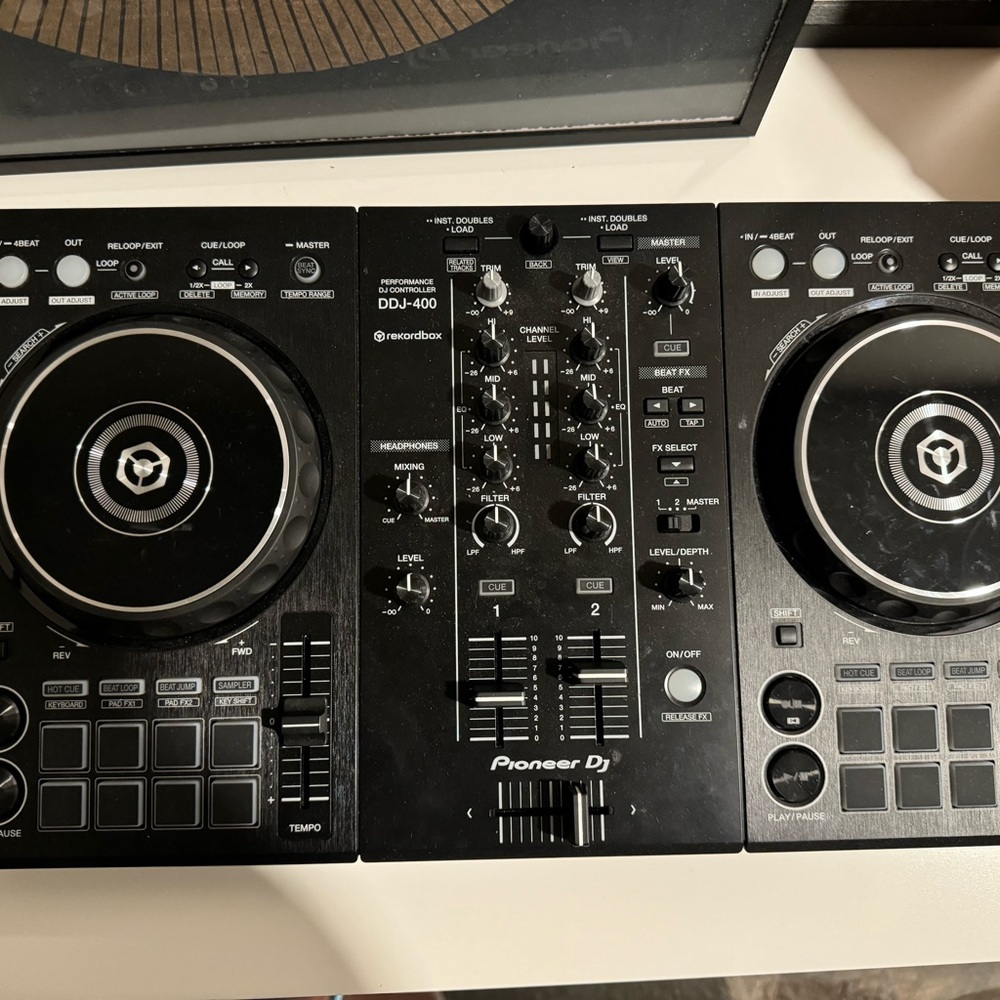 Pioneer DJ DDJ-400 Controller